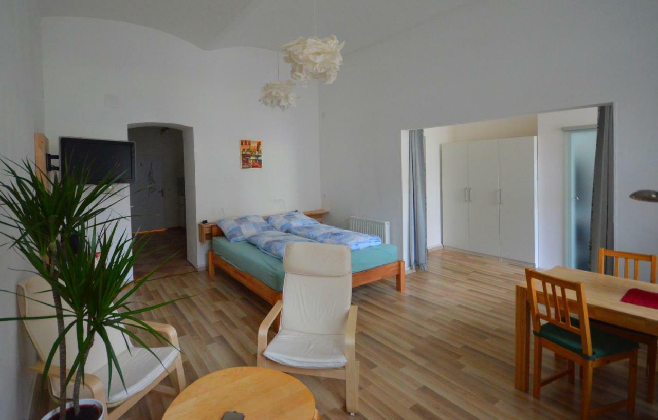 Wiener Ferienwohnung Экстерьер фото